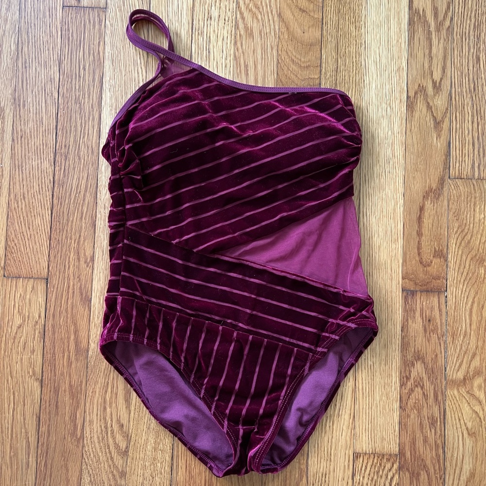 Asymmetrical Kenneth Cole swimsuit